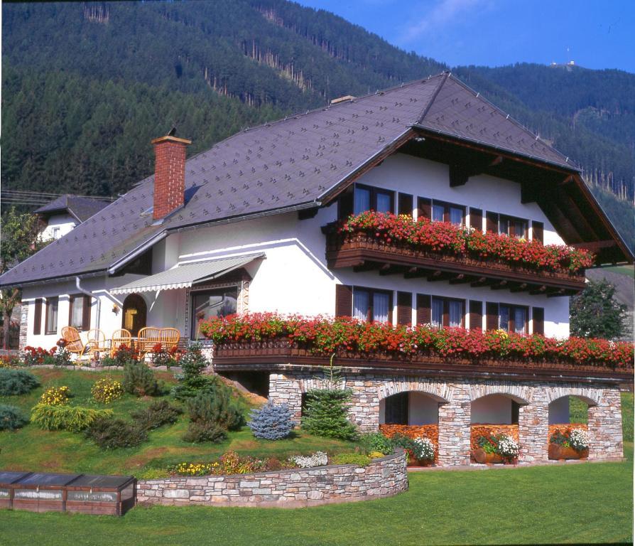 Hôtel Gastehaus Trattner à Mauterndorf  Extérieur photo